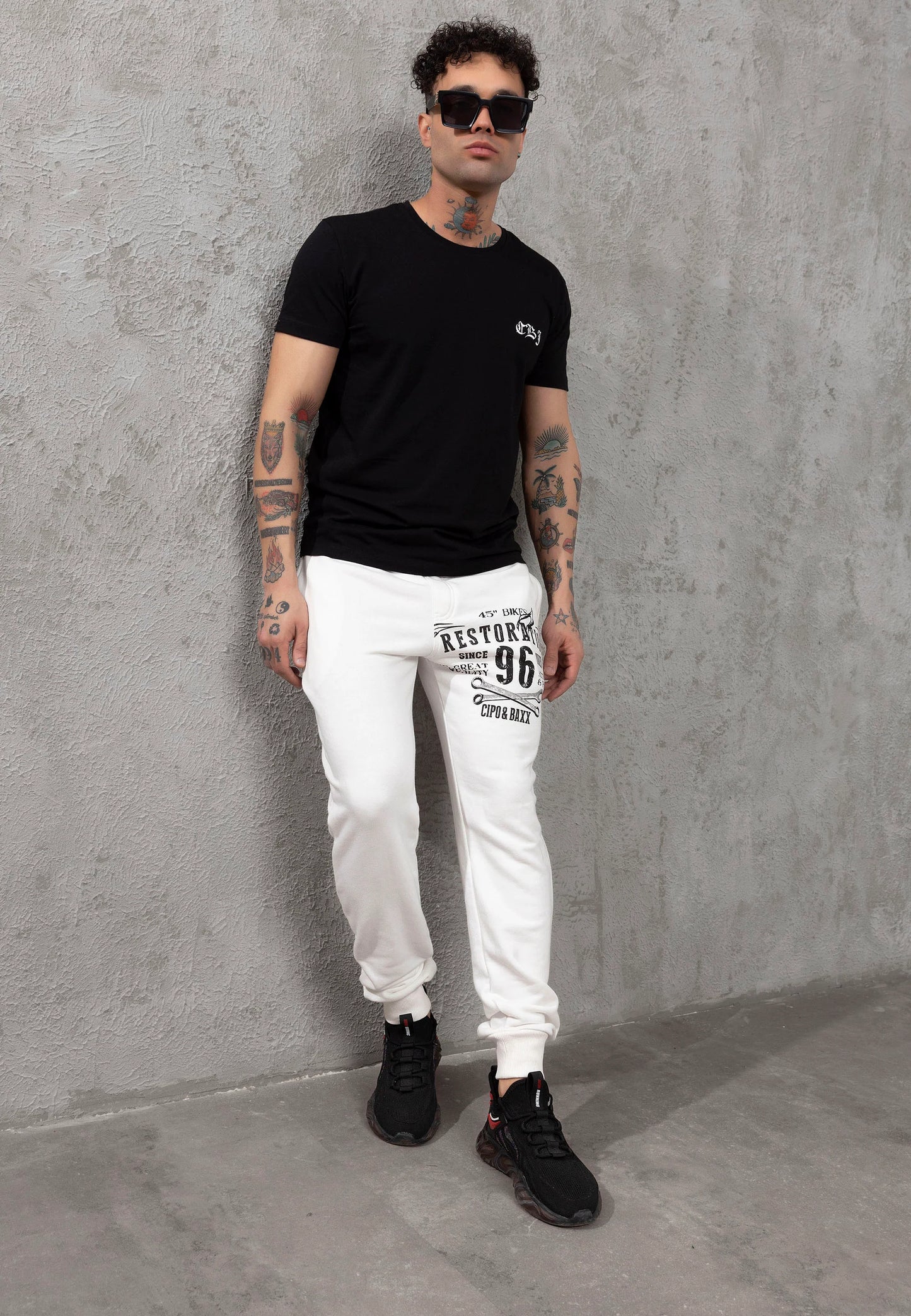 Cipo & Baxx Herren Jogginghose CR156 weiss