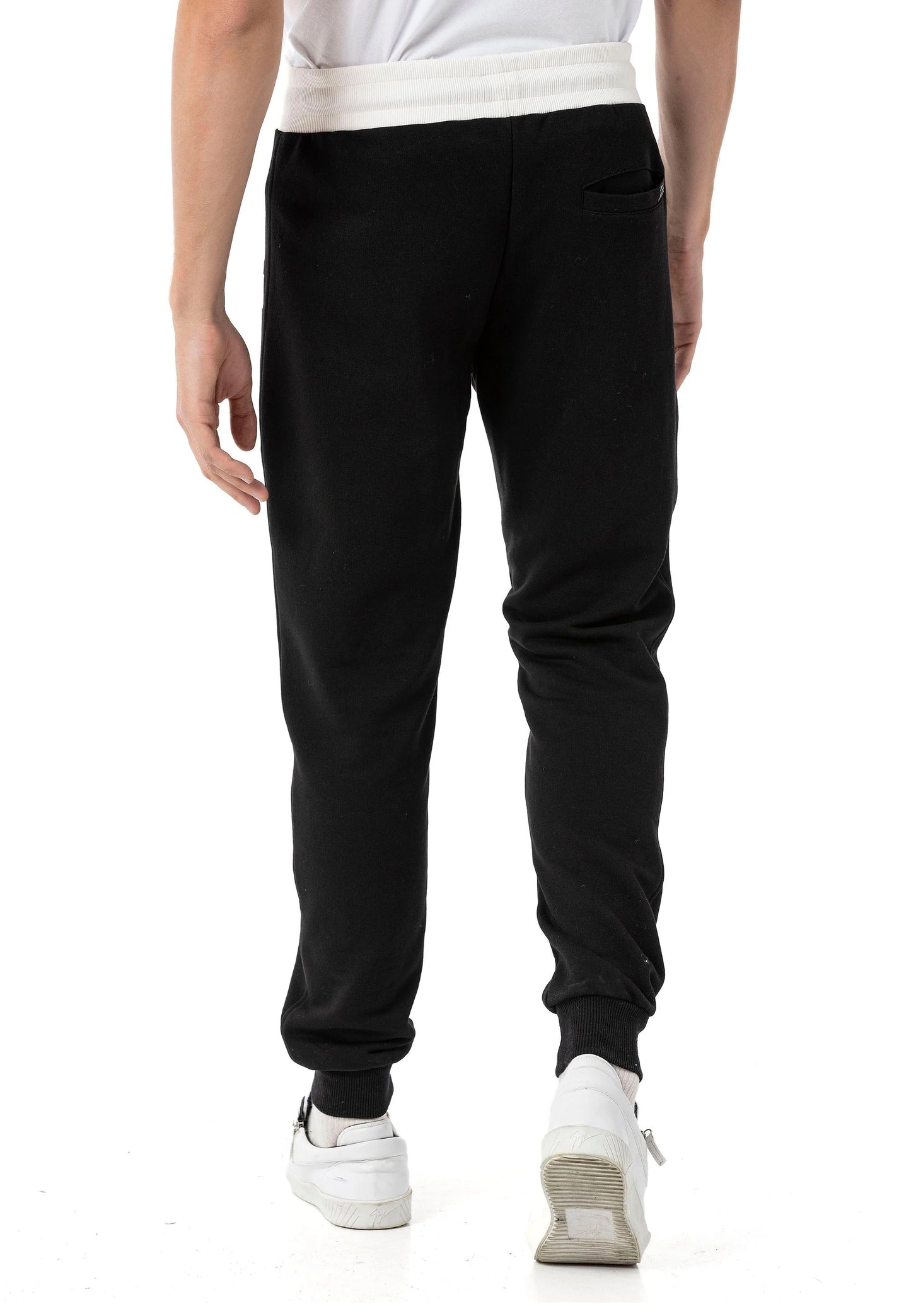Cipo & Baxx Herren Jogginghose CR160