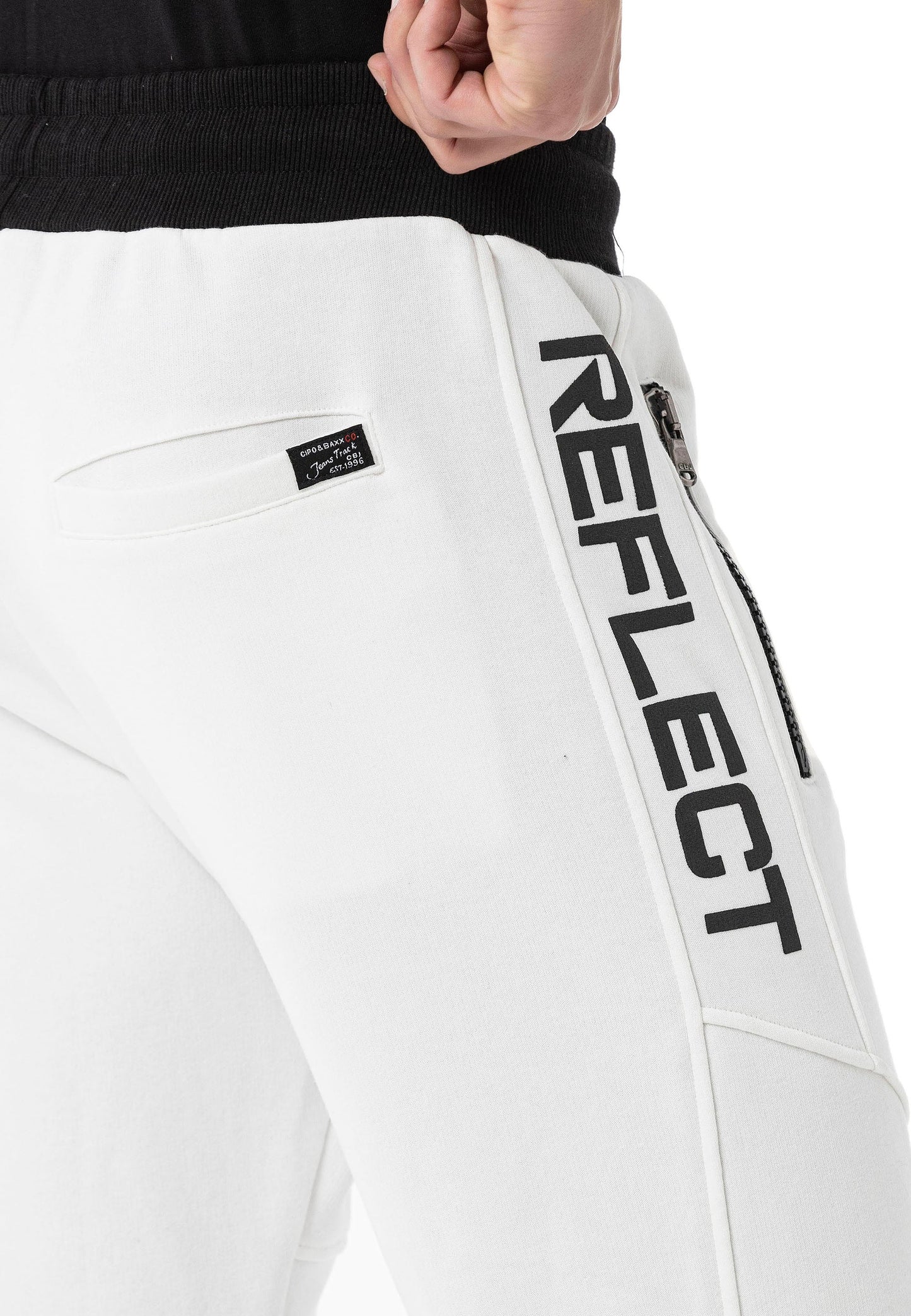 Cipo & Baxx Herren Jogginghose CR160 weiss