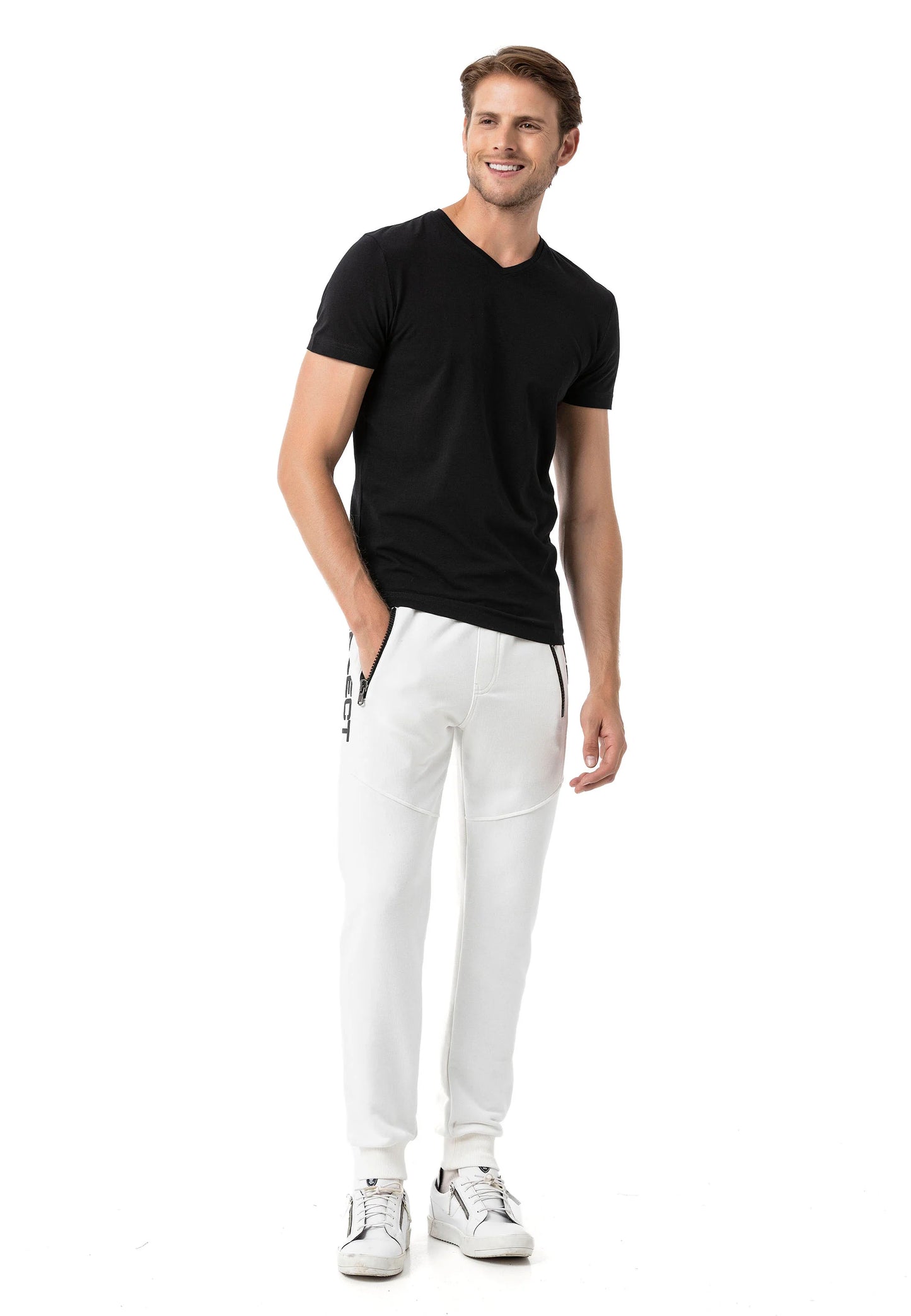 Cipo & Baxx Herren Jogginghose CR160 weiss